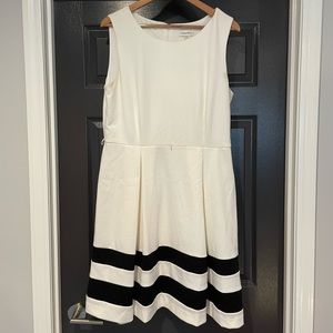 🎶 Calvin Klein size 14 Dress
